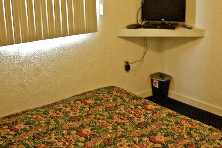 The Hub Motel