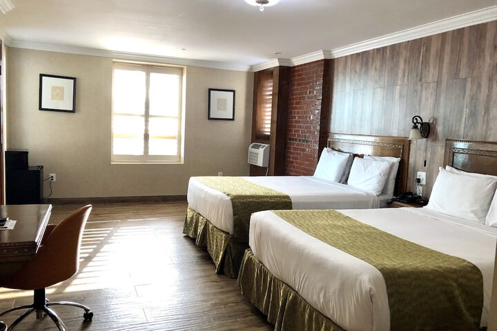 Room 14 of 31