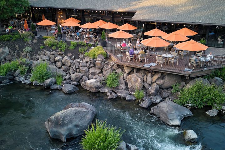 Riverhouse Lodge