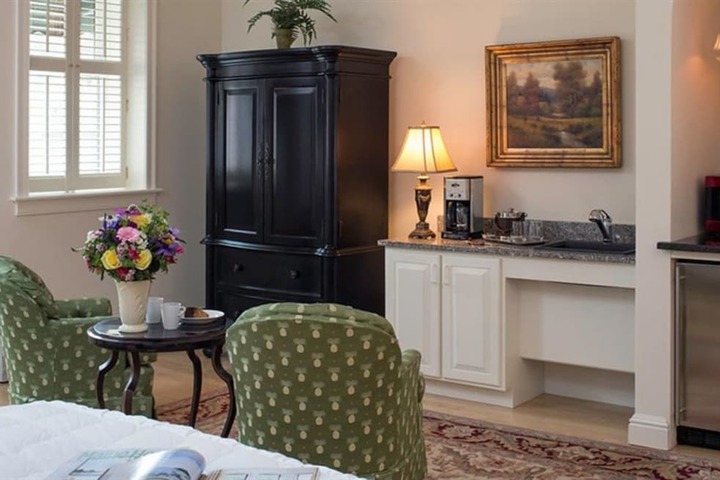 Belfast Bay Inn