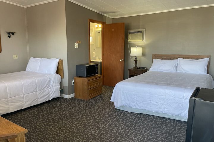Room 34 of 53