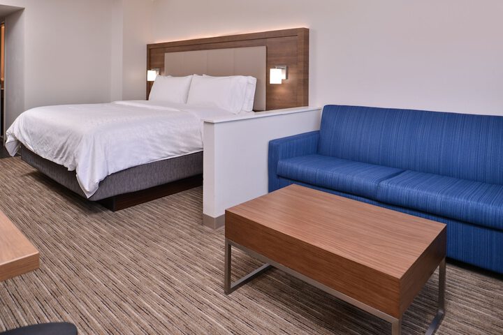Room 33 of 54