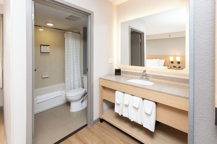 Room 10 of 31