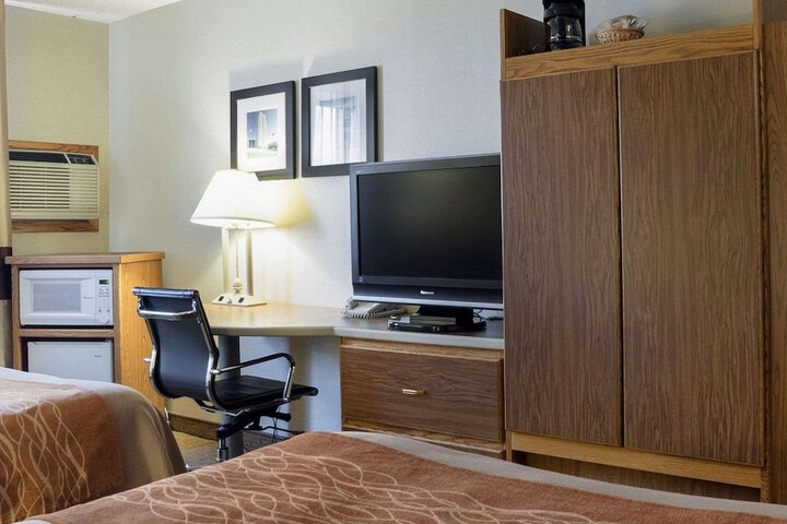 Room 7 of 36