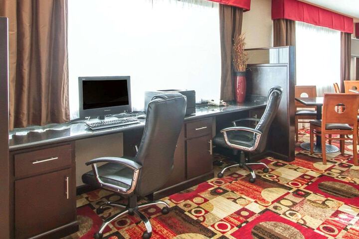 Comfort Suites Florence Shoals Area