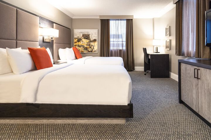 Room 73 of 354