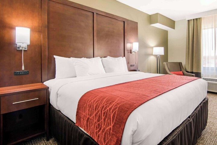 Comfort Inn & Suites Independence