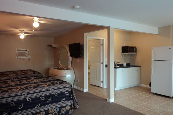 Room 35 of 43