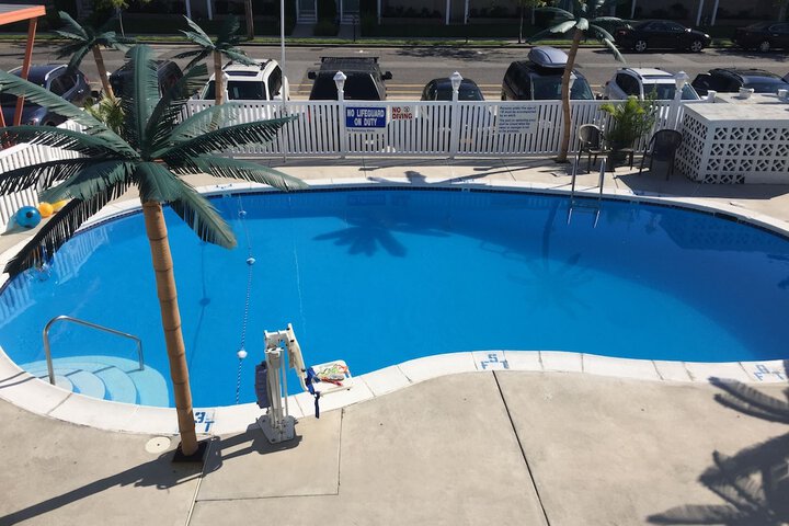 Pool 5 of 30