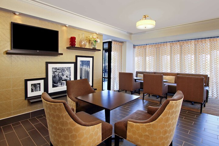 Hotel Interior 22 of 60