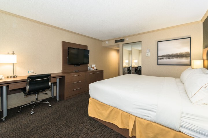 Room 50 of 75
