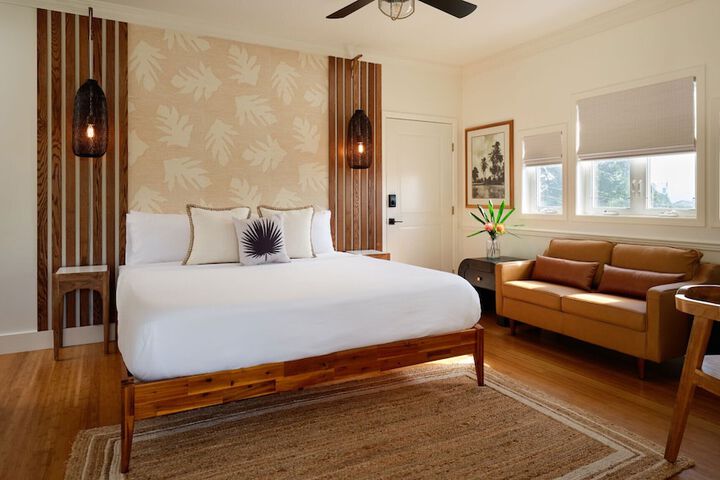 Room 44 of 62