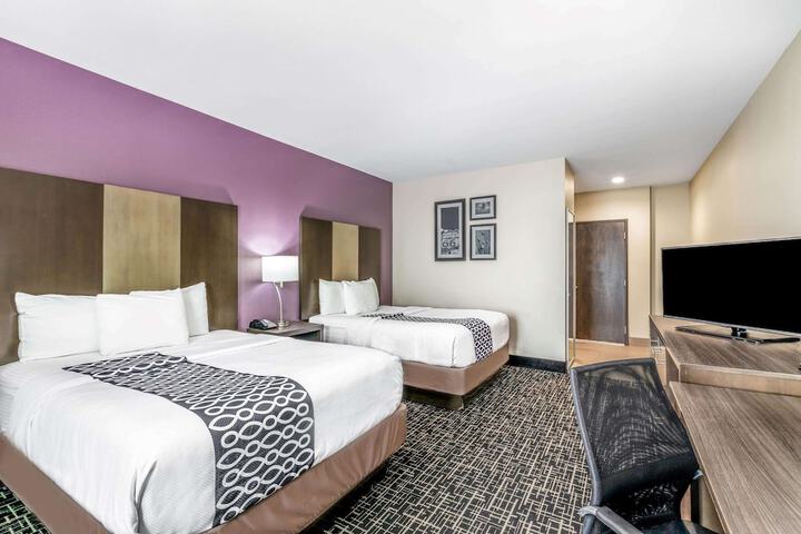Room 21 of 42
