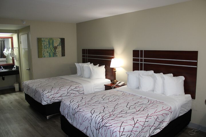 Room 8 of 26