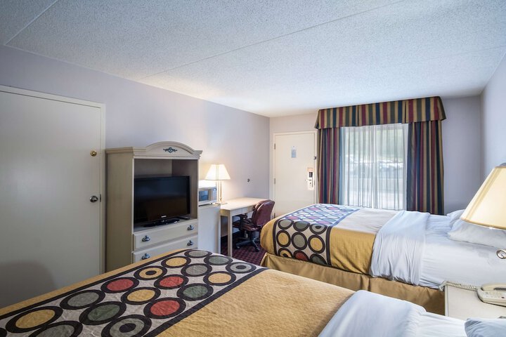 Room 22 of 38