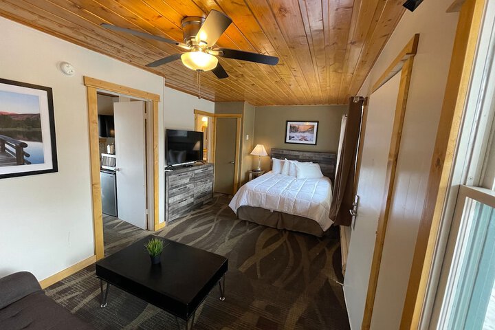 Room 100 of 113