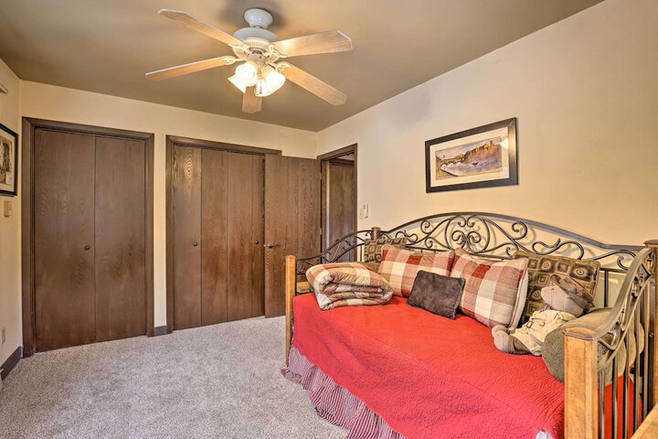 Private Sauna & Mtn Views: Idaho Springs Gem
