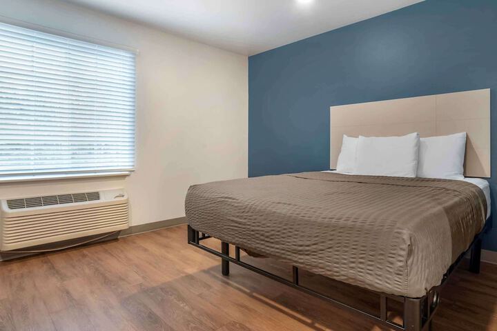 Room 16 of 24