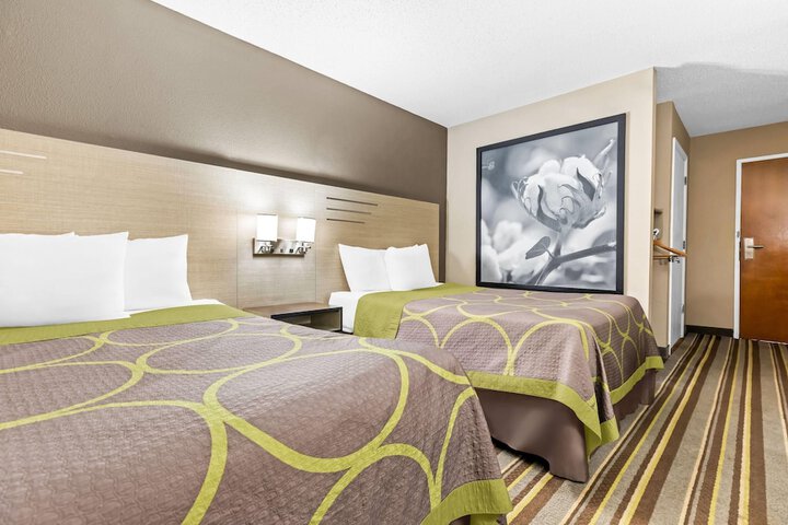 Super 8 by Wyndham Athens
