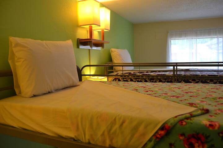 Room 85 of 130