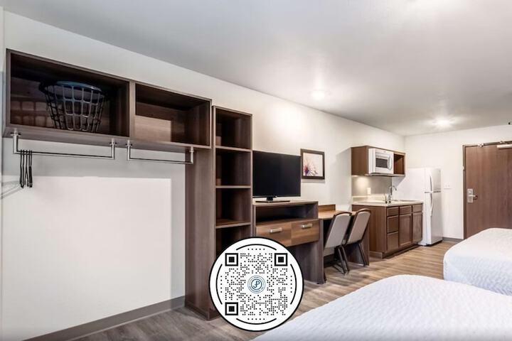 Room 36 of 47