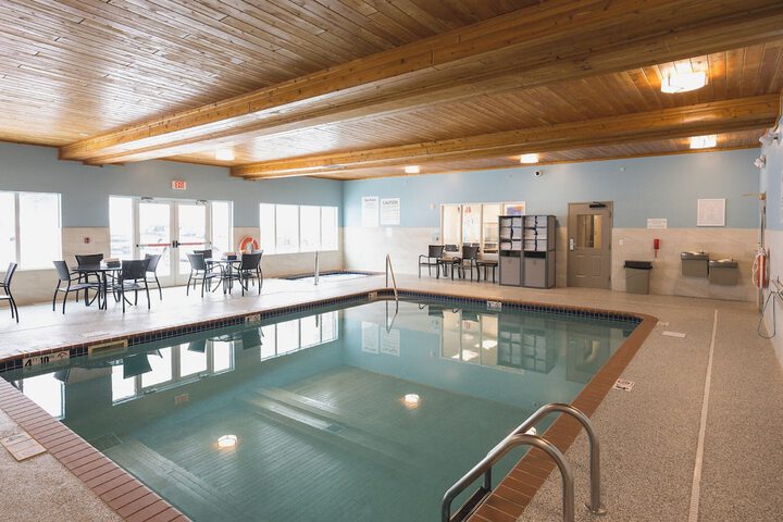 Pool 14 of 145