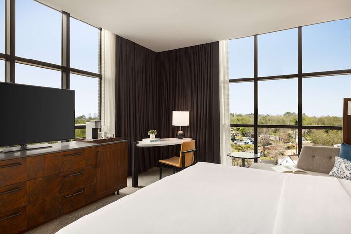 Valley Hotel Homewood Birmingham Curio Collection by Hilton