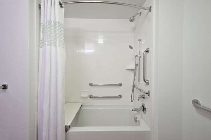 Hampton Inn & Suites North Huntingdon-Irwin