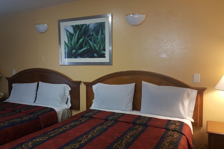 Room 28 of 52