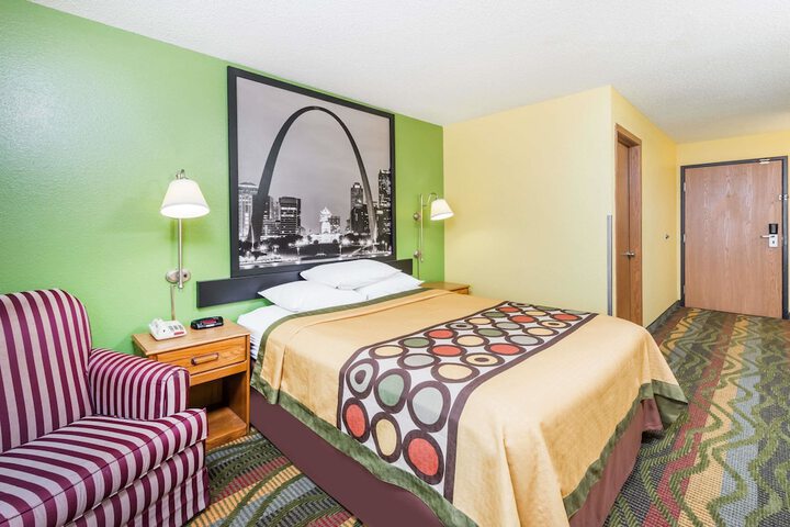 Room 14 of 17