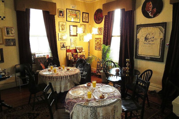 Inn Upon Moon River Plantation