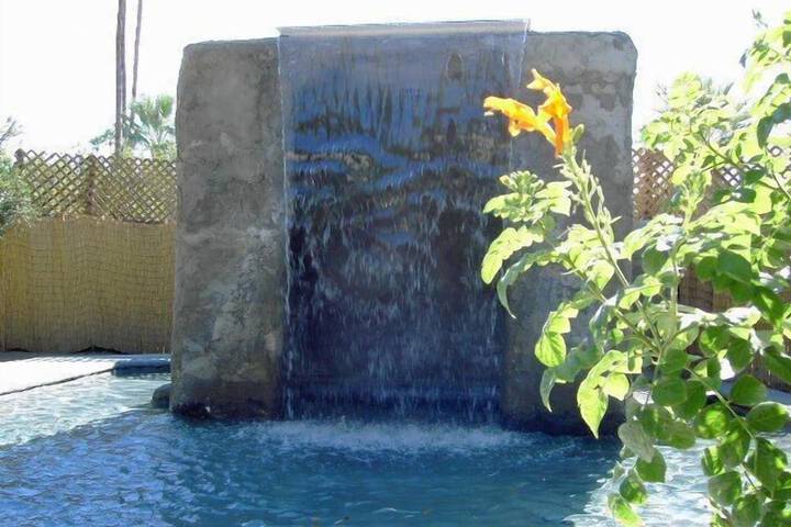 Hotel Exterior 66 of 70