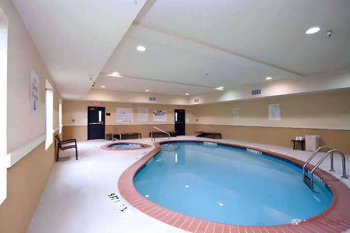 Pool 4 of 28