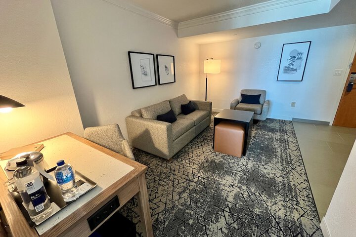 Room 60 of 152