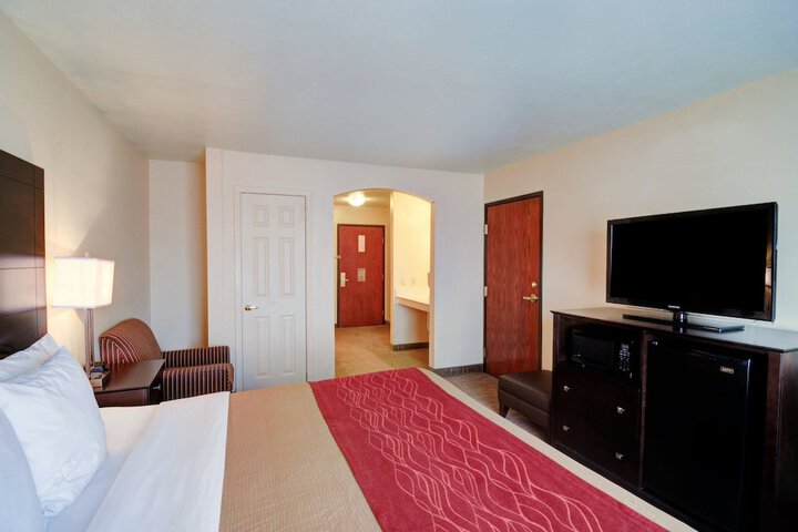 Room 17 of 40