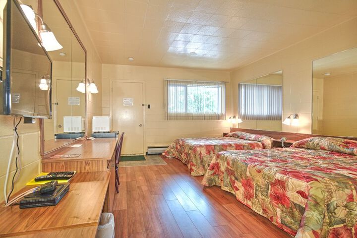 Motel R-100