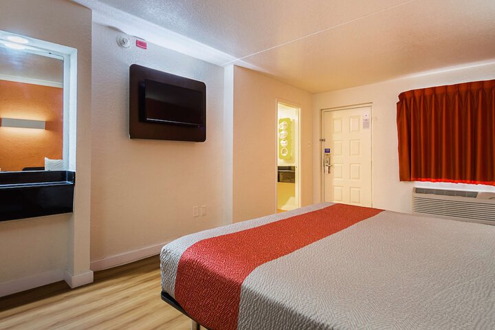 Motel 6 Garland TX - Northeast Dallas