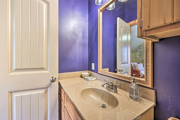 Pet-friendly Grand Lake House w / Dock & Kayaks!