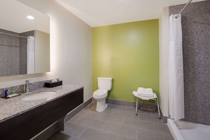 Sleep Inn & Suites North Mobile Saraland