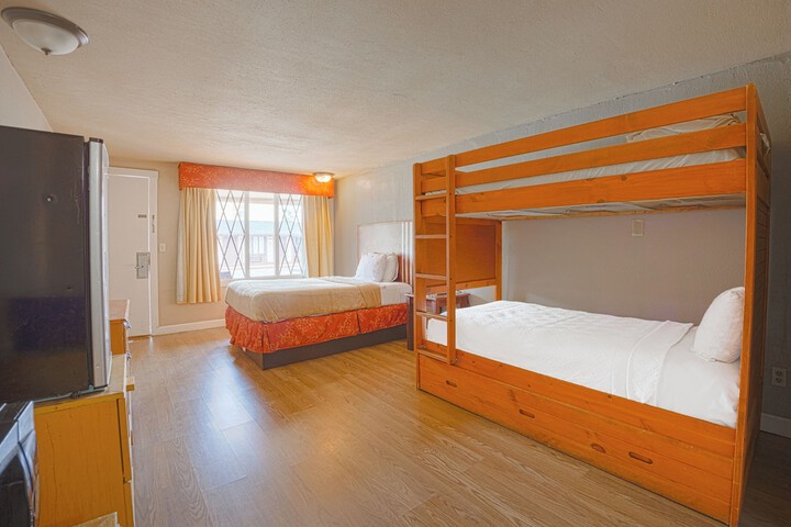 Room 60 of 128