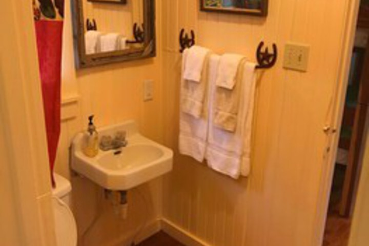 TWIN ELM GUEST RANCH