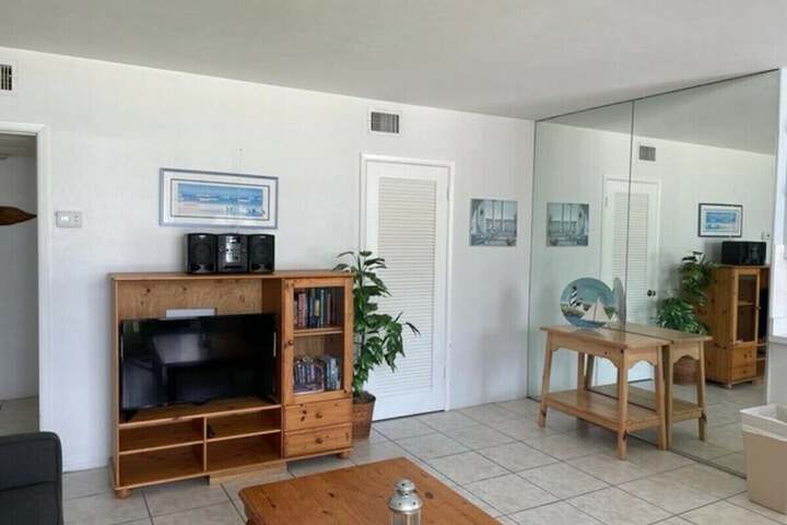 Room 73 of 184