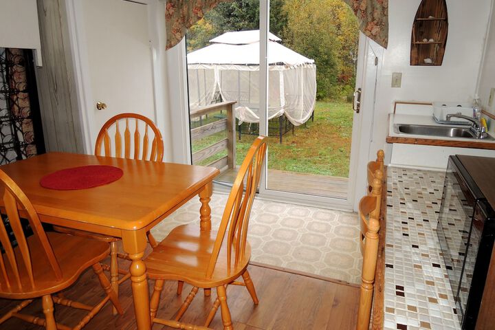 Shorelands Guest Resort and Cottages