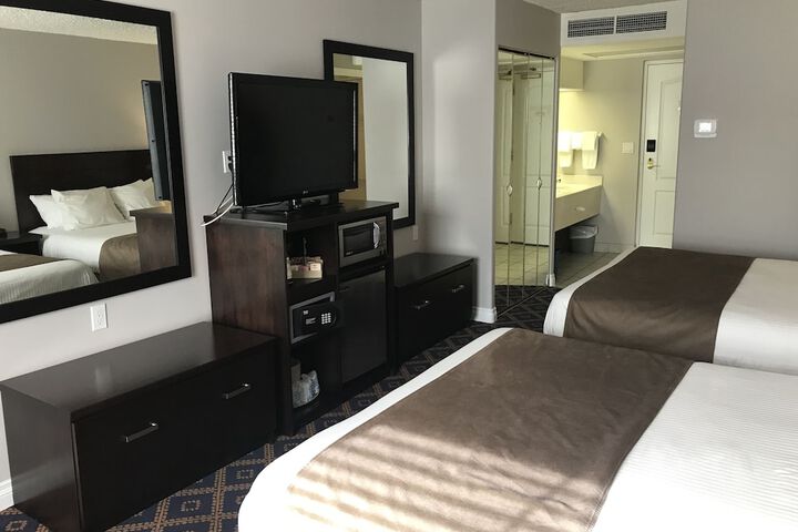 Room 44 of 62