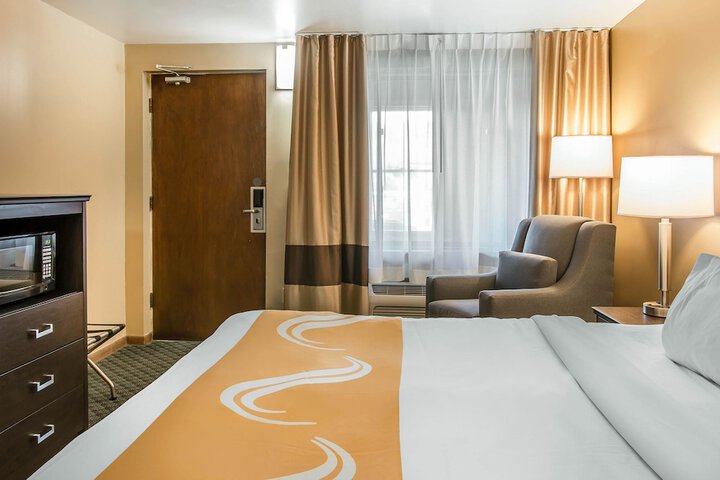 Room 16 of 36