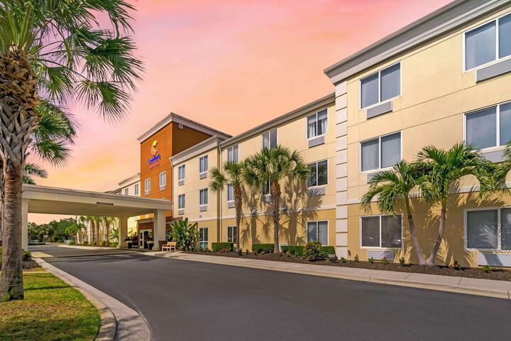 Hotel 3 of 32