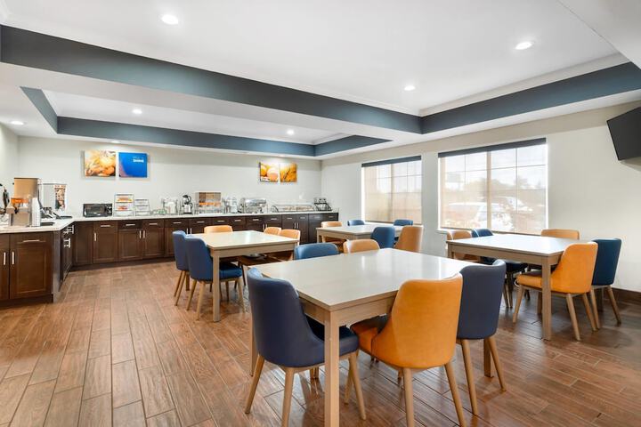 Comfort Inn & Suites Sacramento - University Area