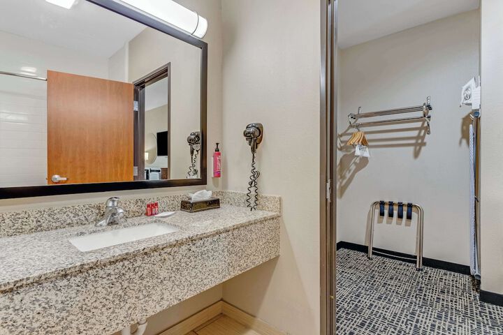 SureStay Plus Hotel by Best Western Owasso Tulsa North