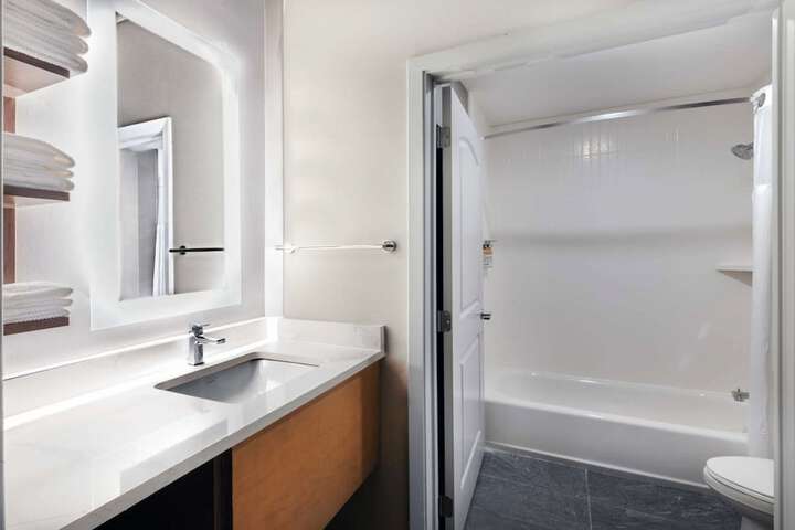 Staybridge Suites Waco South - Woodway by IHG