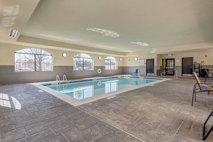 Staybridge Suites St. Louis - Westport by IHG